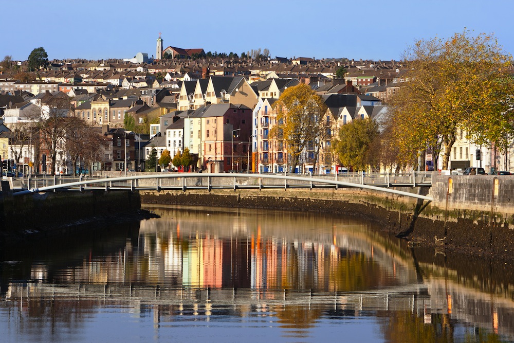 Ciudad de Cork desde la Bahía St. Patrick