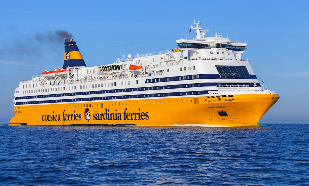 ferry barcelona cerdena