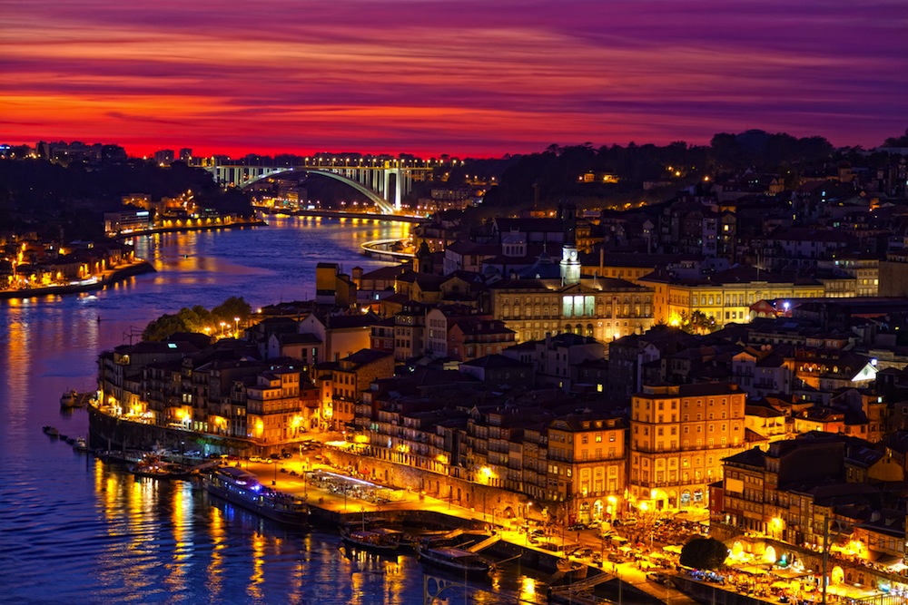 Oporto de noche