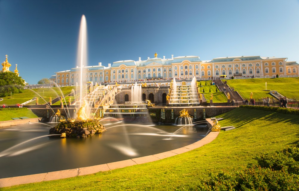 Palacio de Peterhof, cerca de San Petersburgo 