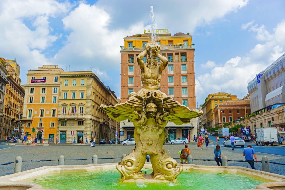 plaza barberini (Mark52 - Shutterstock) plaza barberini