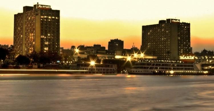 Crucero con cena por el Nilo