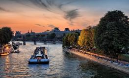 Crucero por el Río Sena de París Crucero por el Río Sena de París