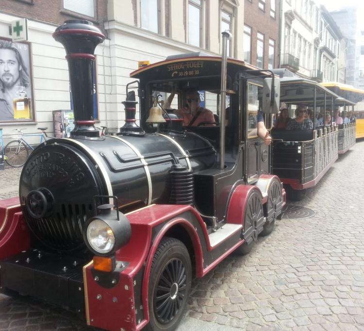 Centro histórico de Copenhague en tren turístico Centro histórico de Copenhague en tren turístico