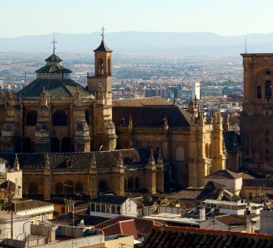 Catedral de Granada, parte de nuestra ruta histórica Catedral de Granada, parte de nuestra ruta histórica