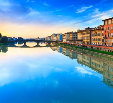 Río Arno en Florencia Río Arno en Florencia