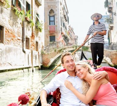 Paseo en góndola con serenata Paseo en góndola con serenata