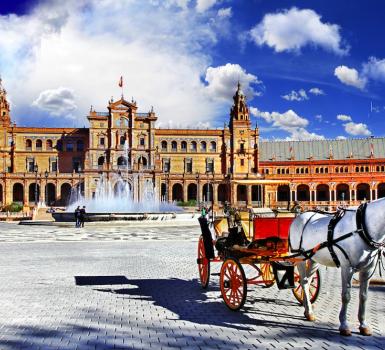 Paseo en coche de caballos por Sevilla Paseo en coche de caballos por Sevilla