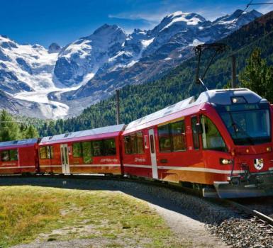 Excursión por los Alpes suizos a bordo del Bernina Express Excursión por los Alpes suizos a bordo del Bernina Express