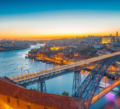 Tour nocturno por Oporto Tour nocturno por Oporto