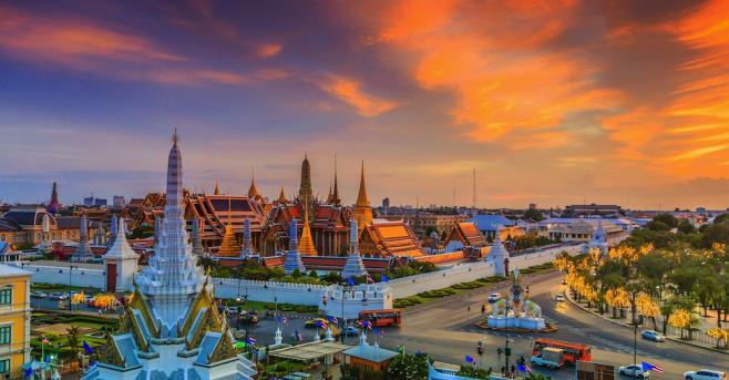 Amanecer en zona de templos, Bangkok