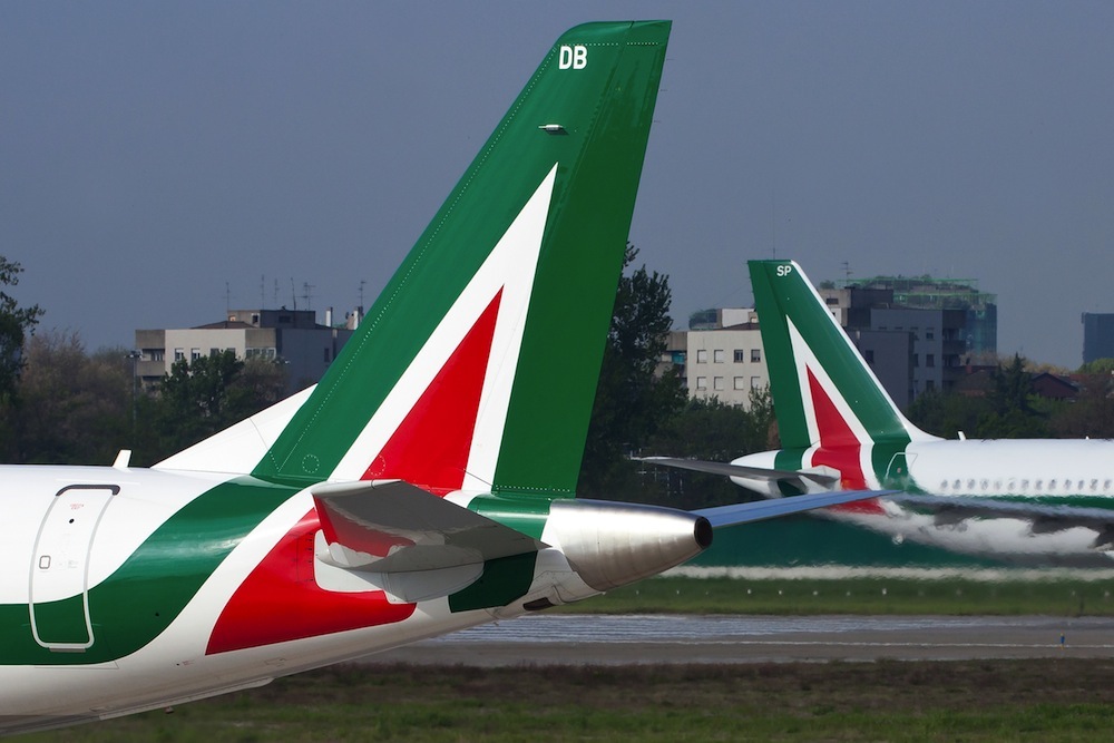 aeropuerto avion alitalia