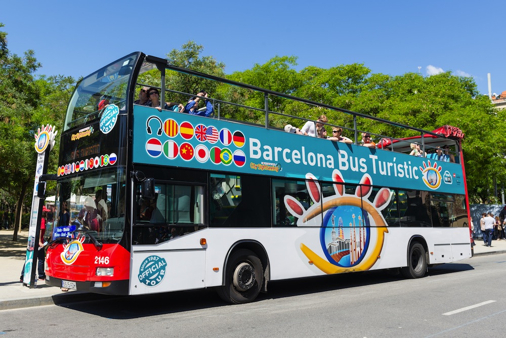 barcelona open air tourist bus