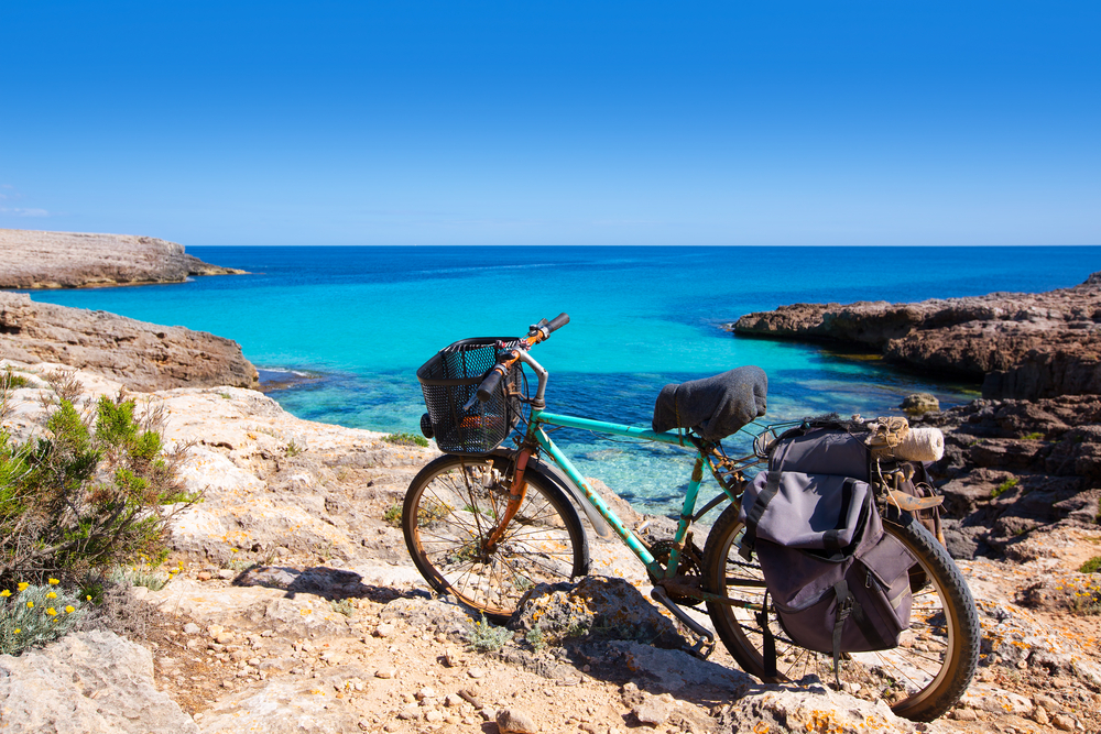 Bicicleta en Camí de Cavalls