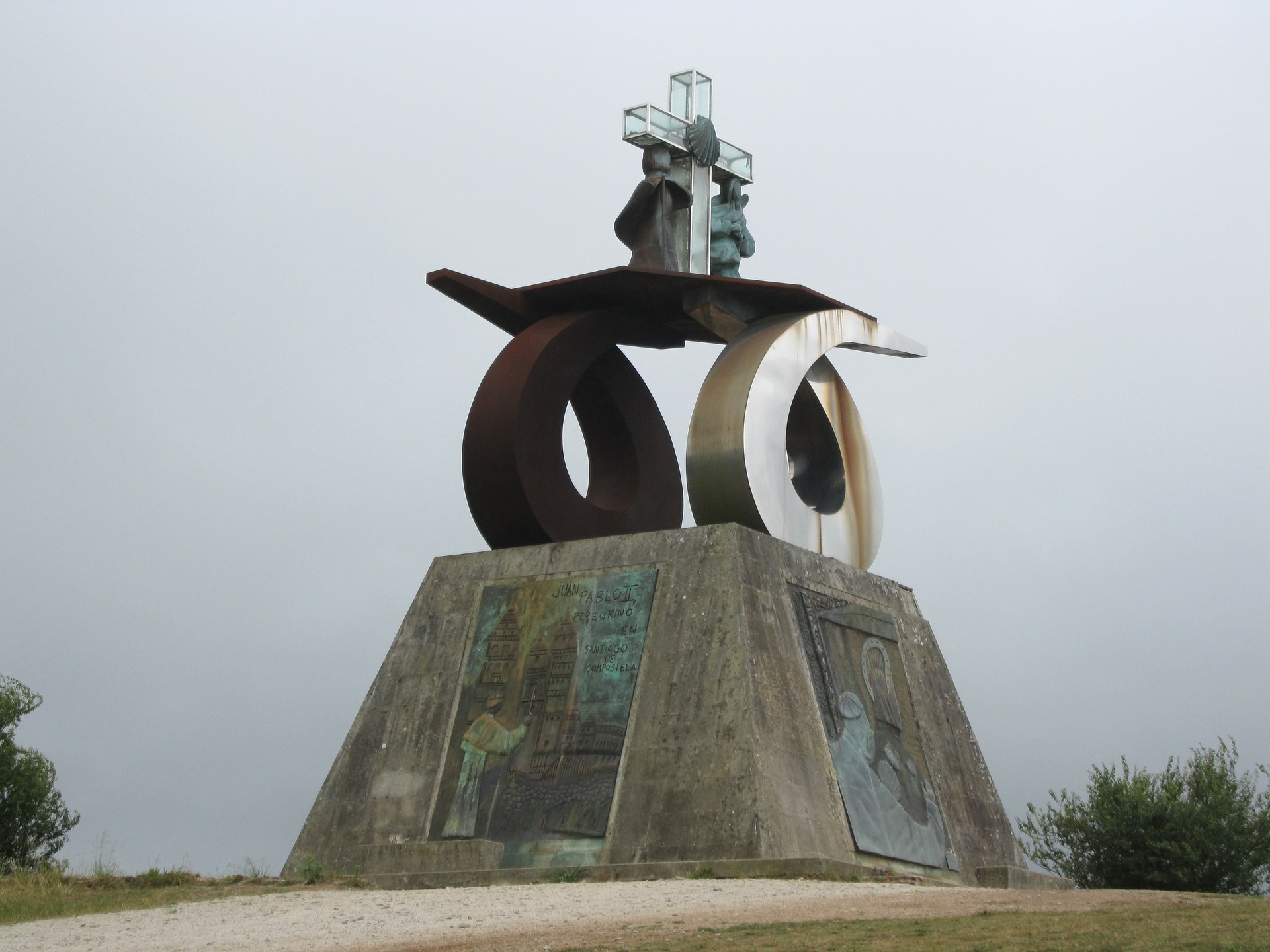 Monumento a Juan Pablo II en el Monte do Gozo