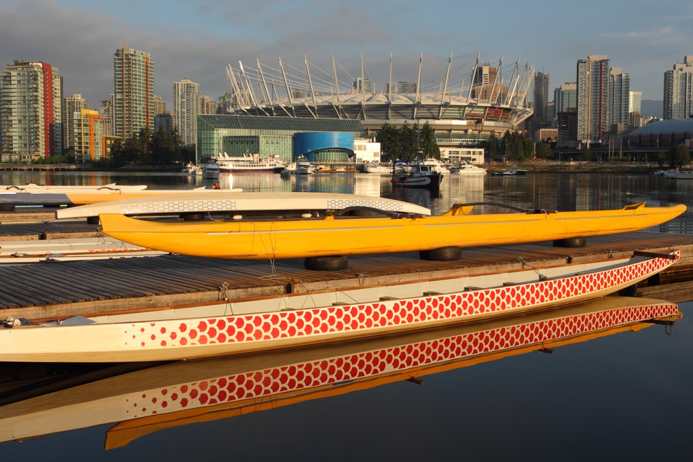 Dragon Boats en el False Creek de Vancouver