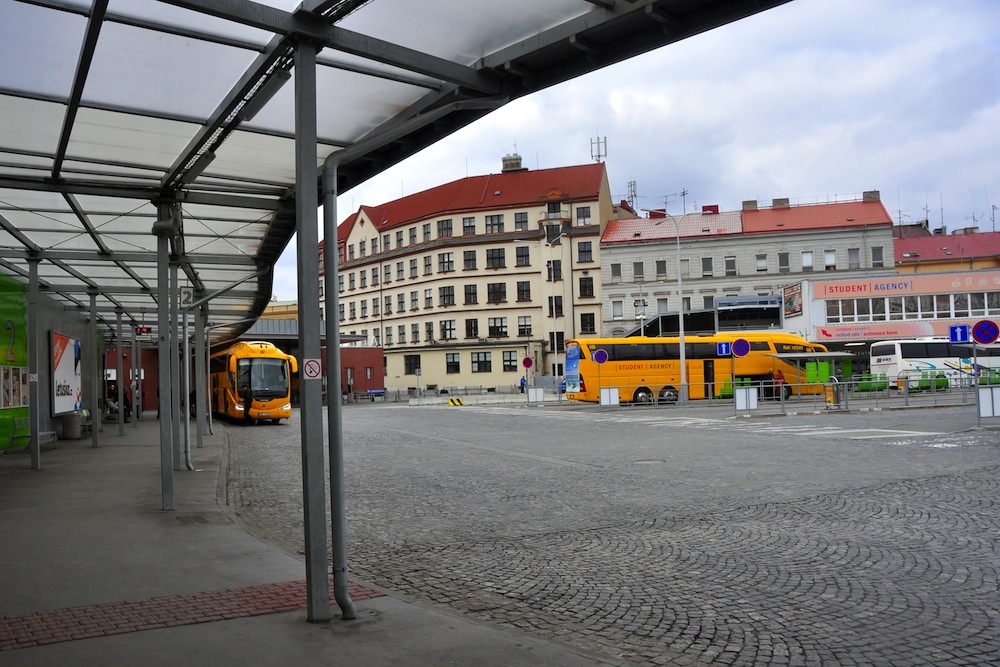 estacion bus praga