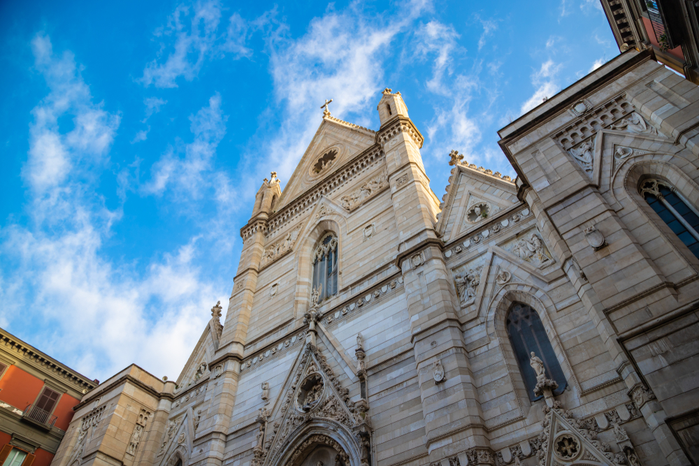 Fachada de la Catedral de Nápoles