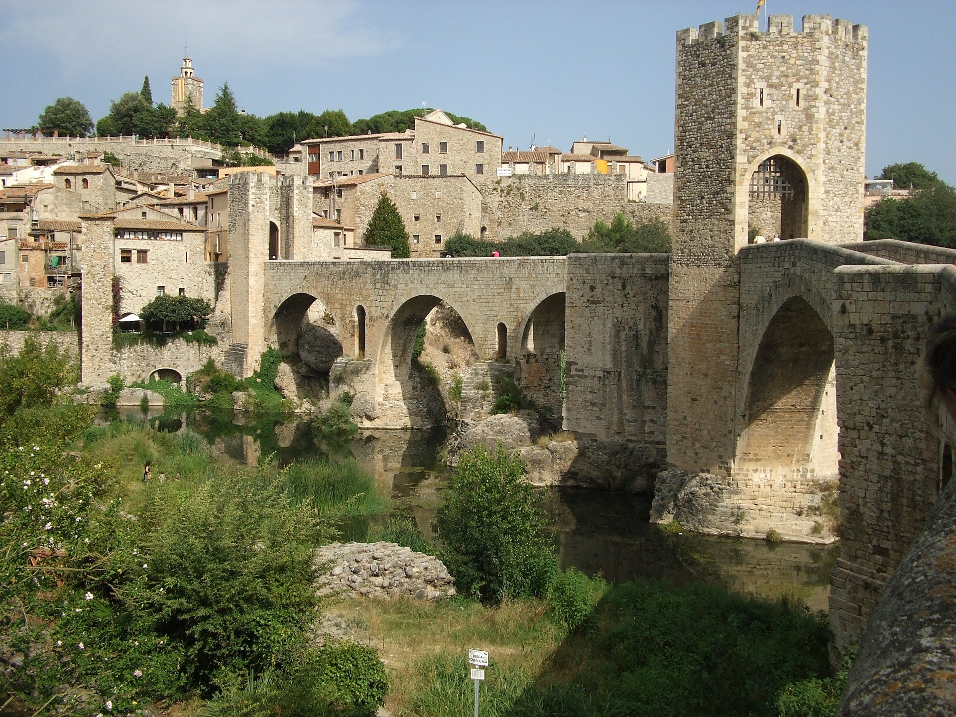 Besalú, cerca de Girona