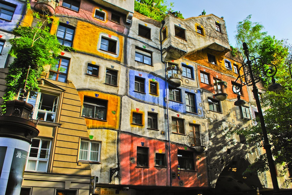 Resultado de imagen de hundertwasserhaus viena