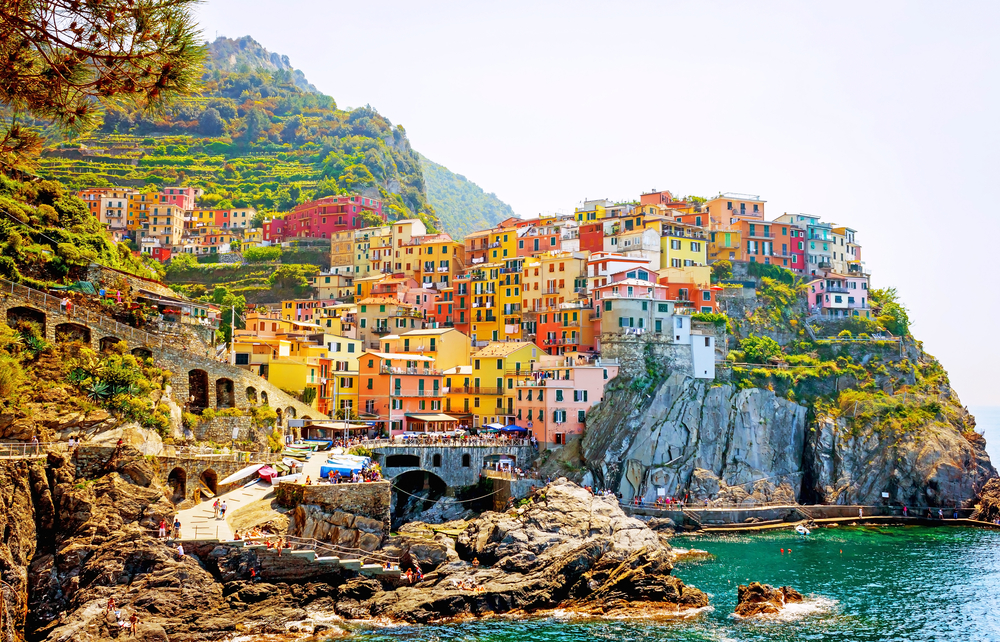 El precioso pueblo de Manarola visto en panorámica