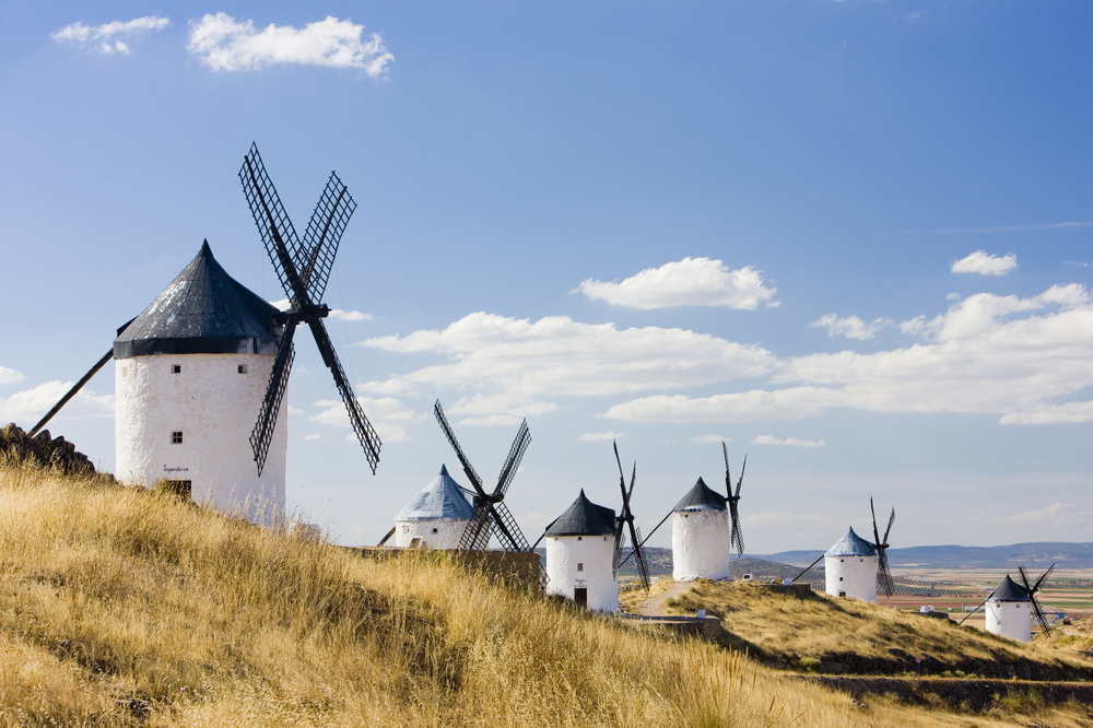 Molinos en La Mancha, cerca de Cuenca