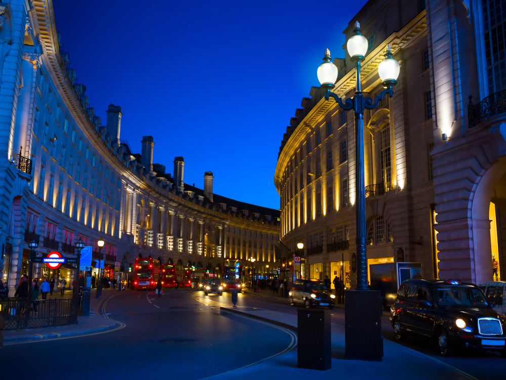 Piccadilly Circus 