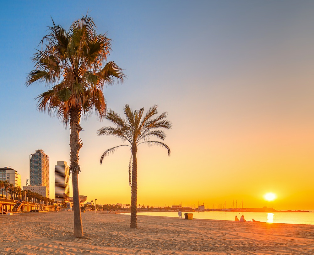 Playa Barceloneta, España