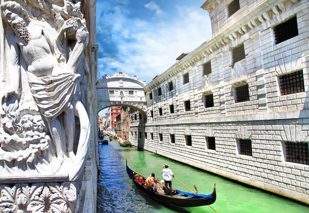 Puente de los Suspiros de Venecia