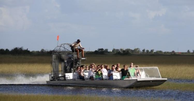 Paseo en hidrodeslizador, la embarcación típica de los Everglades