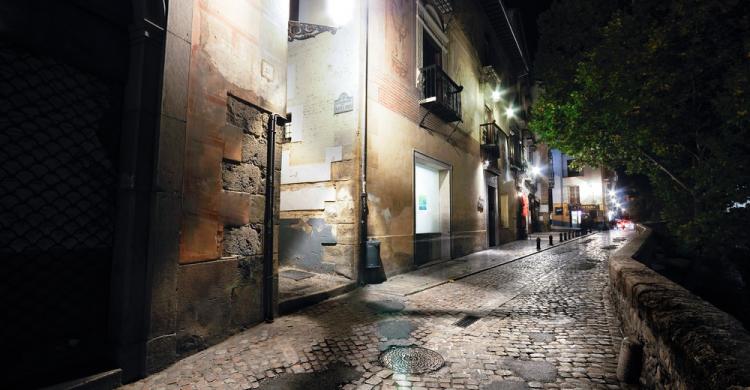 Calles del Albaicín de noche