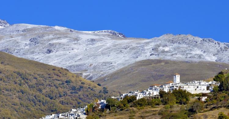 La Alpujarra y vistas de Sierra Nevada