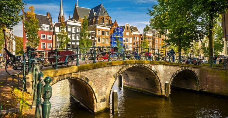 Puentes de Ámsterdam
