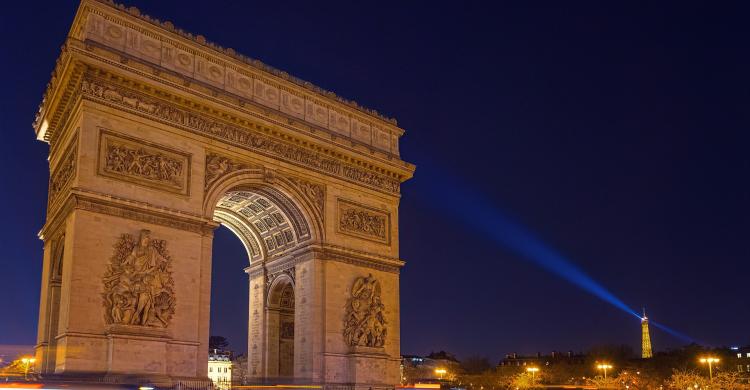 Arco del Triunfo de noche