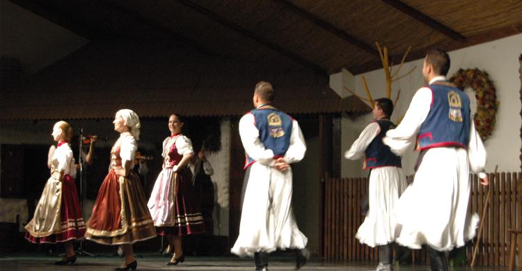 Bailes típicos de Hungría