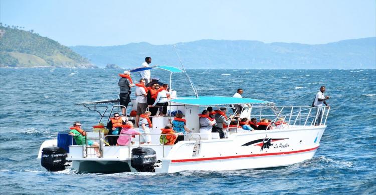 Barco hasta Cayo Levantado