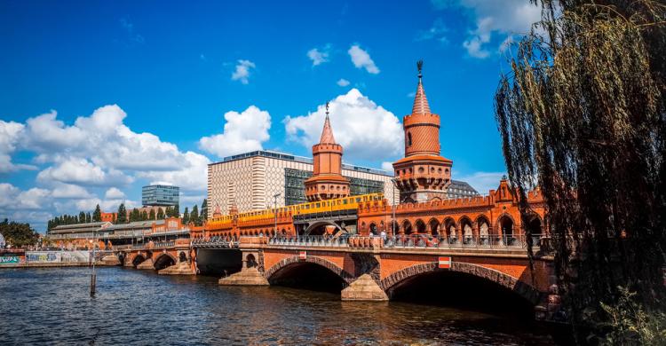 Oberbaumbrücke, el puente más bonito de Berlín