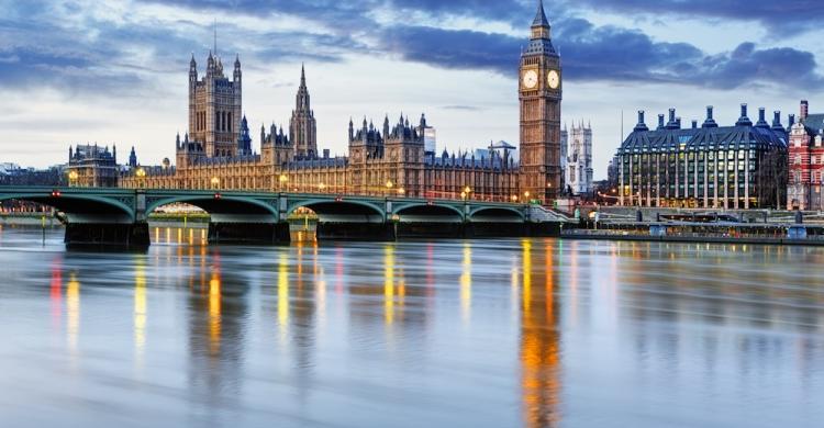 Palacio de Westminster y Torre de Big Ben