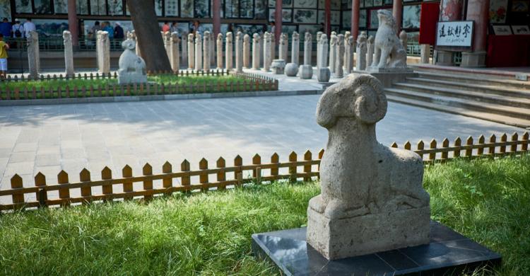 Estatuas del Bosque de las estelas