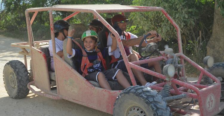 Experiencia en buggy para toda la familia