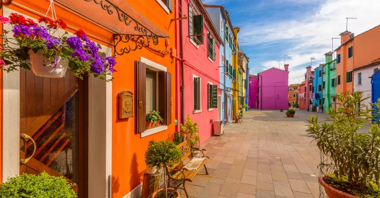 Calles y casas coloridas, típicas de Burano
