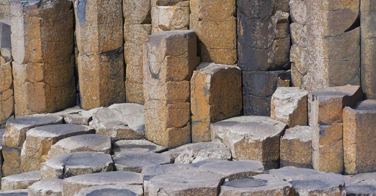 Columnas de basalto de la Calzada de los Gigantes