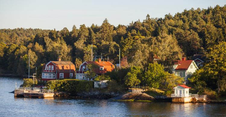 Casas típicas en el archipiélago de Estocolmo