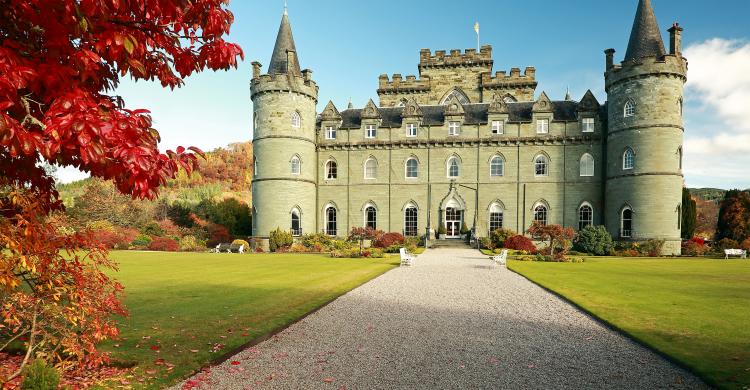 Fachada principal del castillo de Inveraray