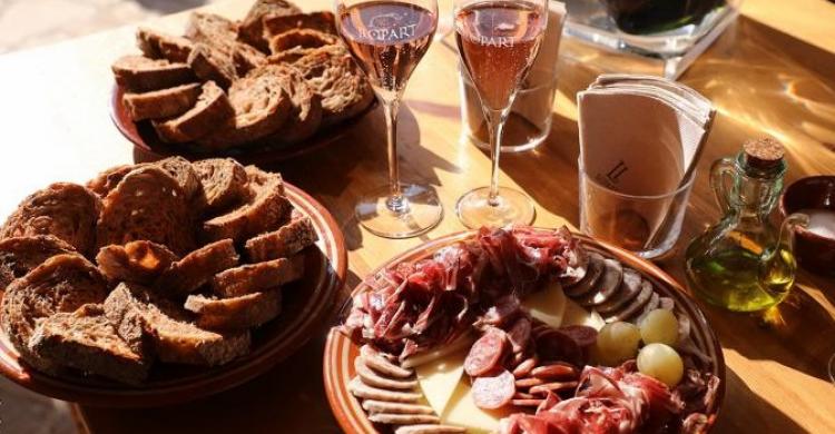 Brunch con productos regionales