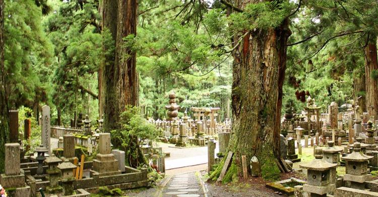 Cementerio Okunoin