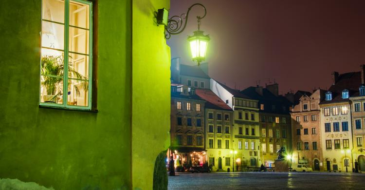 Ciudad vieja de Varsovia por la noche