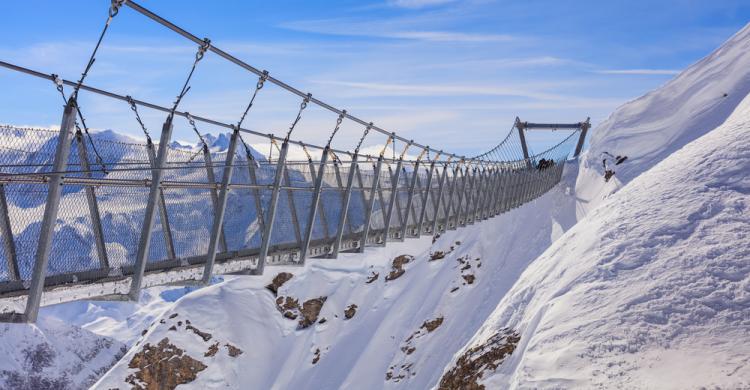 El puente colgante Cliff Walk