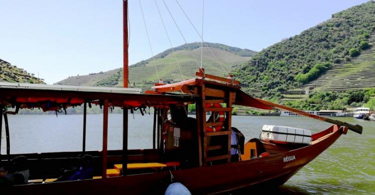 Crucero en rabelo, la embarcación tradicional de la zona