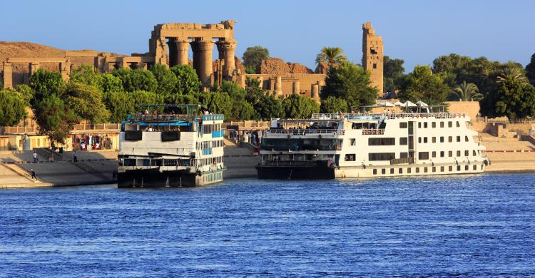 Perspectivas de la ciudad desde el río Nilo